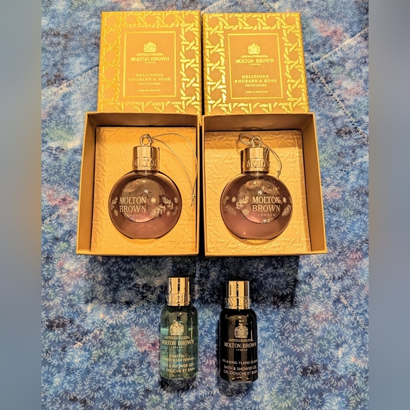Molton Brown bath & shower gels - set of 4 - NEW - Picture 1 of 4